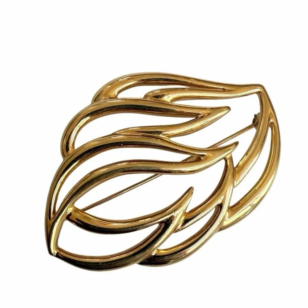 Monet Gold Tone Abstract Leaf Brooch Modern Minimalist